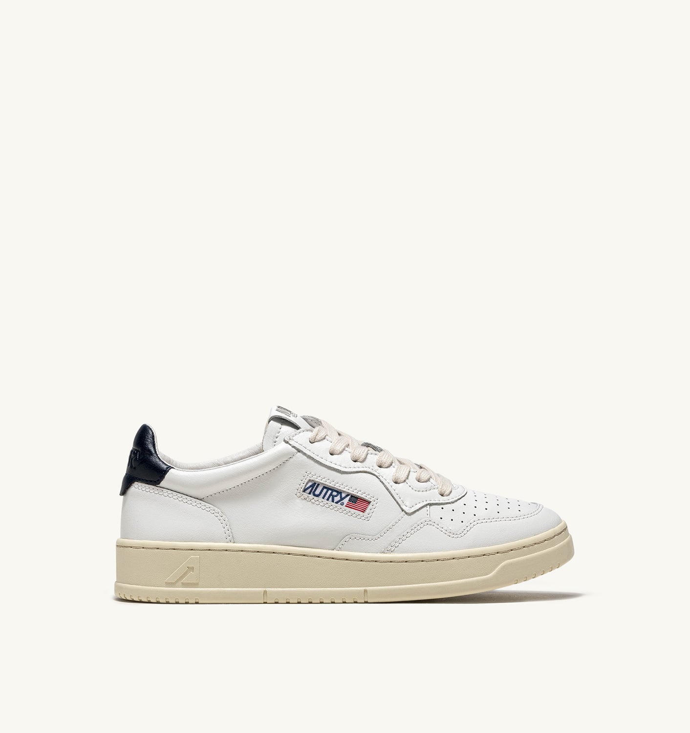 MEDALIST LOW IN PELLE BIANCA E SPACE