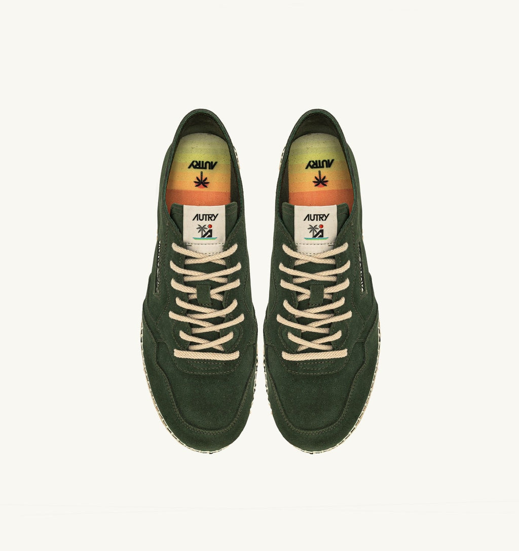 SANDY IN SUEDE MOSS