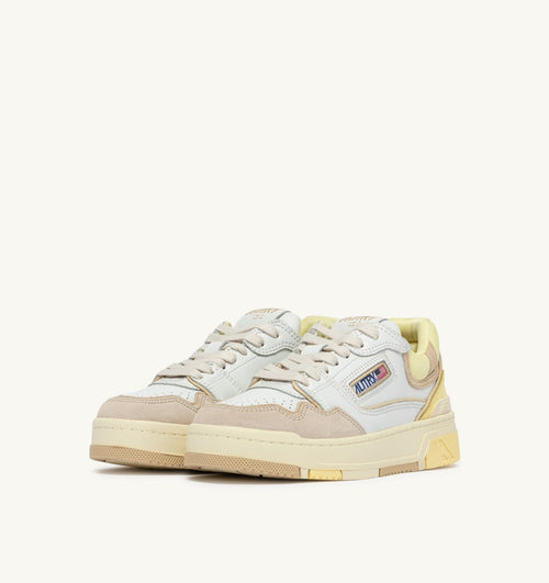 CLC LOW IN PELLE E SUEDE BIANCO BOULDER E LEMON MERINGUE