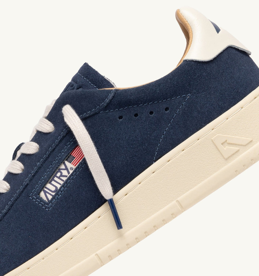 DALLAS LOW IN SUEDE BLUETTE