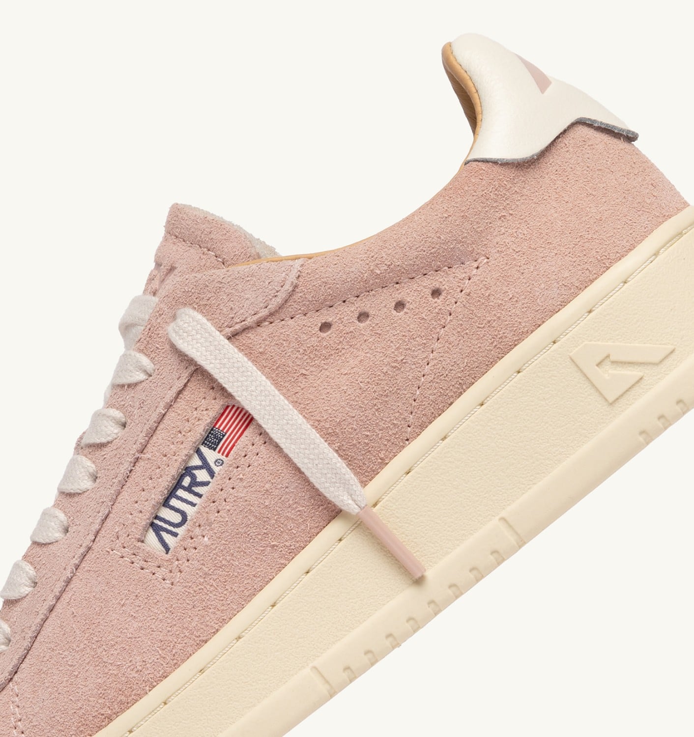 DALLAS LOW IN SUEDE SILK