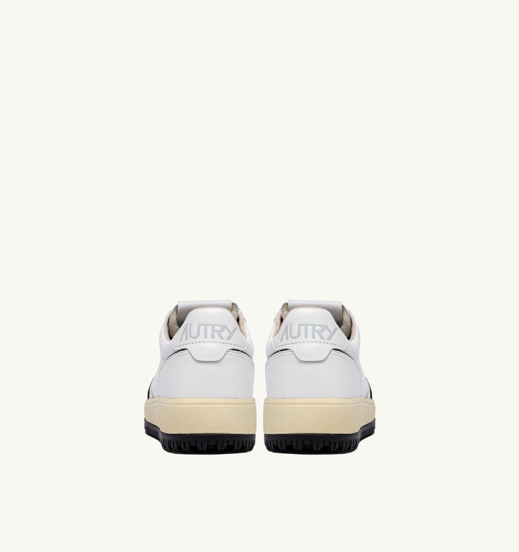GOLF LOW IN PELLE BIANCO E NERO
