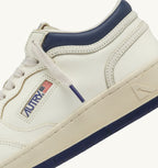 MED-WAY IN PELLE MARSHMALLOW E ENSIGN BLU