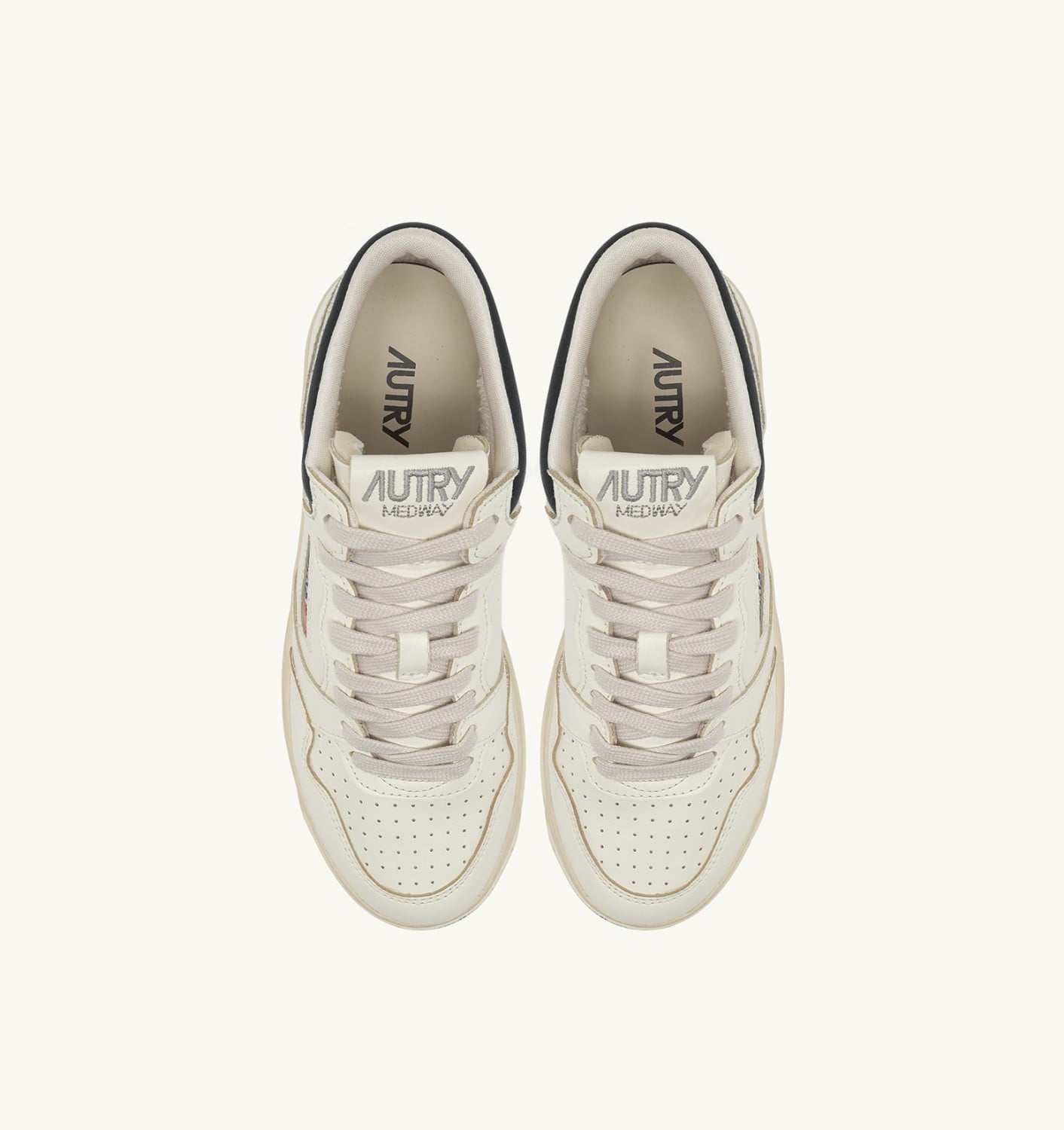 MED-WAY IN PELLE MARSHMALLOW E NERO