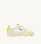MEDALIST LOW BICOLOR IN PELLE BIANCA E LEMON MERINGUE DONNA