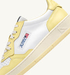 MEDALIST LOW BICOLOR IN PELLE BIANCA E LEMON MERINGUE UOMO