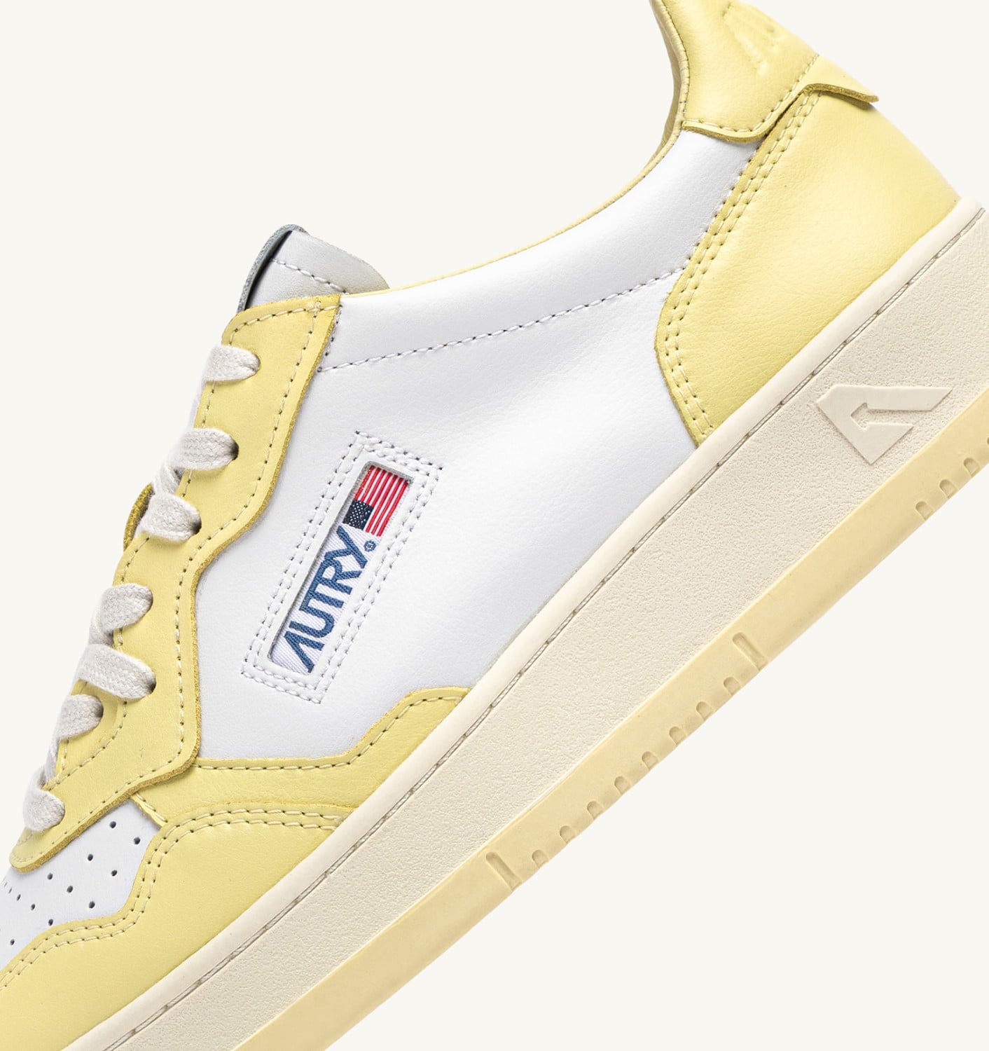 MEDALIST LOW BICOLOR IN PELLE BIANCA E LEMON MERINGUE UOMO