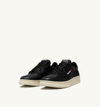 MEDALIST LOW IN NAPPA NERA SUPER SOFT