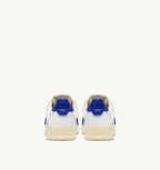 MEDALIST LOW IN PELLE BIANCA E BEAUCOUP BLUE