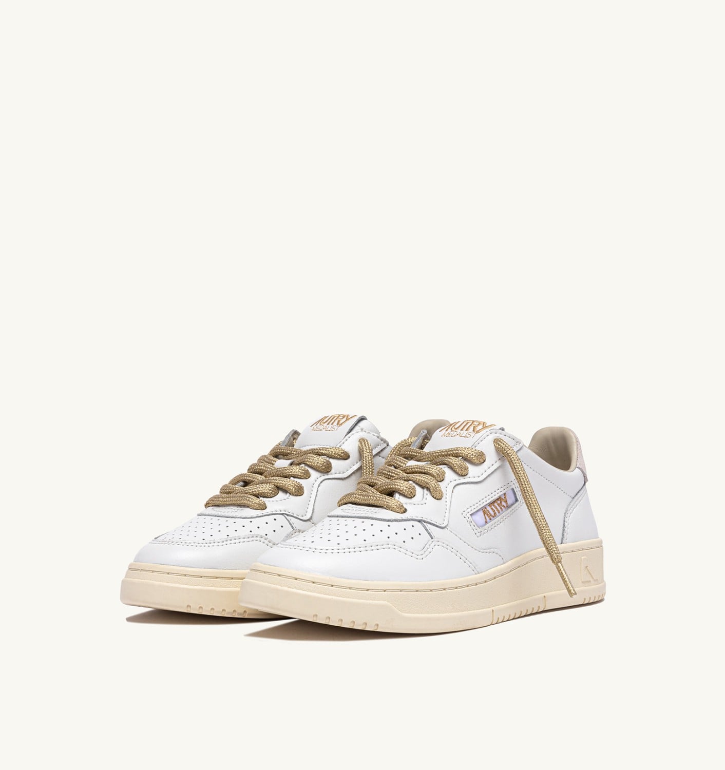 MEDALIST LOW IN PELLE BIANCA E DETTAGLI LUREX ORO