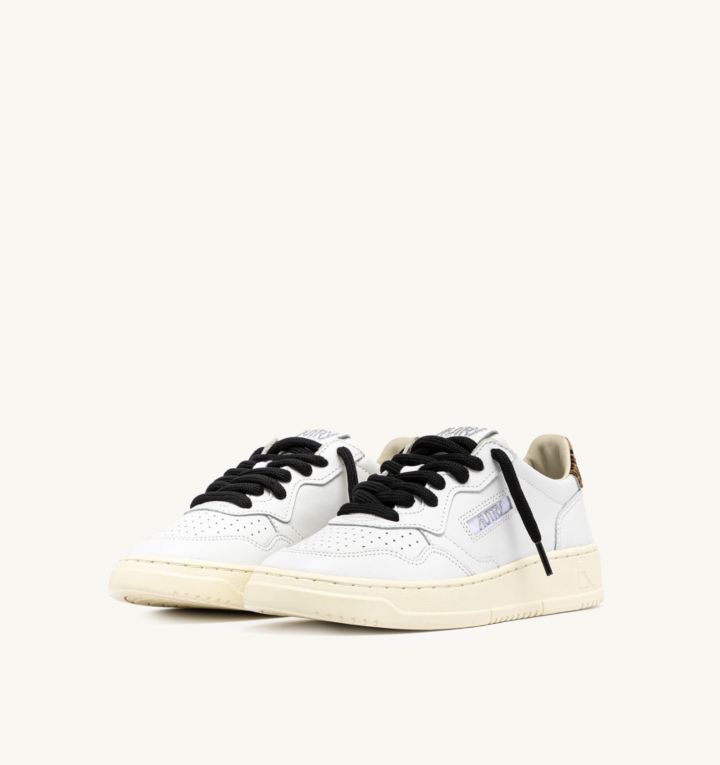 MEDALIST LOW IN PELLE BIANCA E LEOPARD