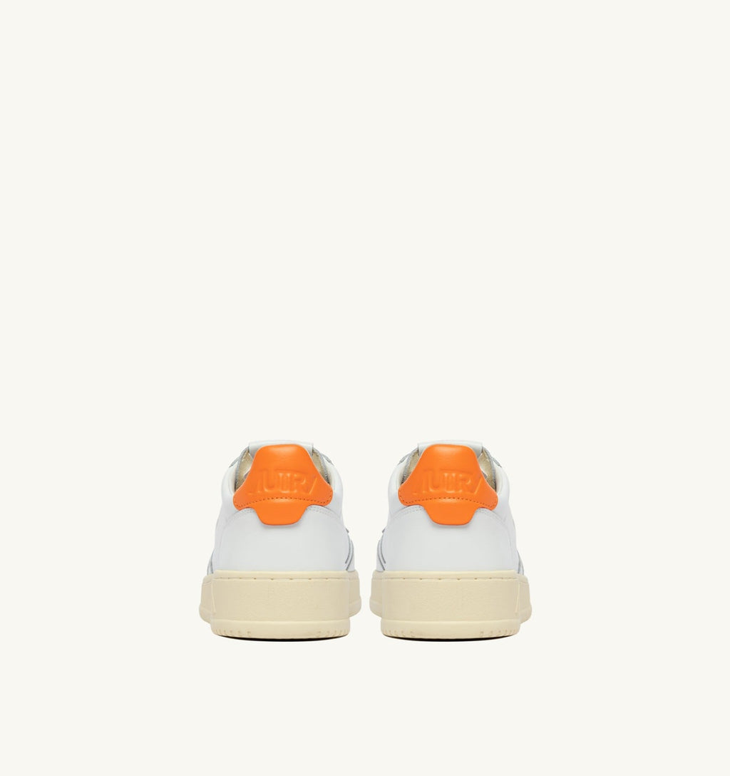 MEDALIST LOW IN PELLE BIANCA E PARSIMMON ORANGE