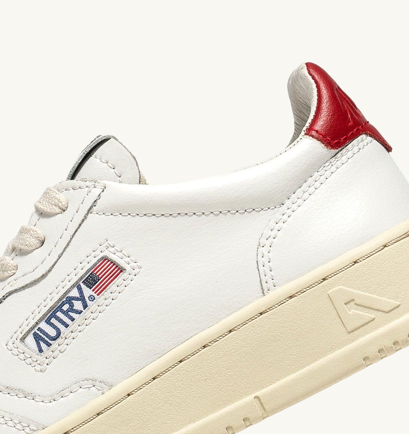 MEDALIST LOW IN PELLE BIANCA E ROSSA