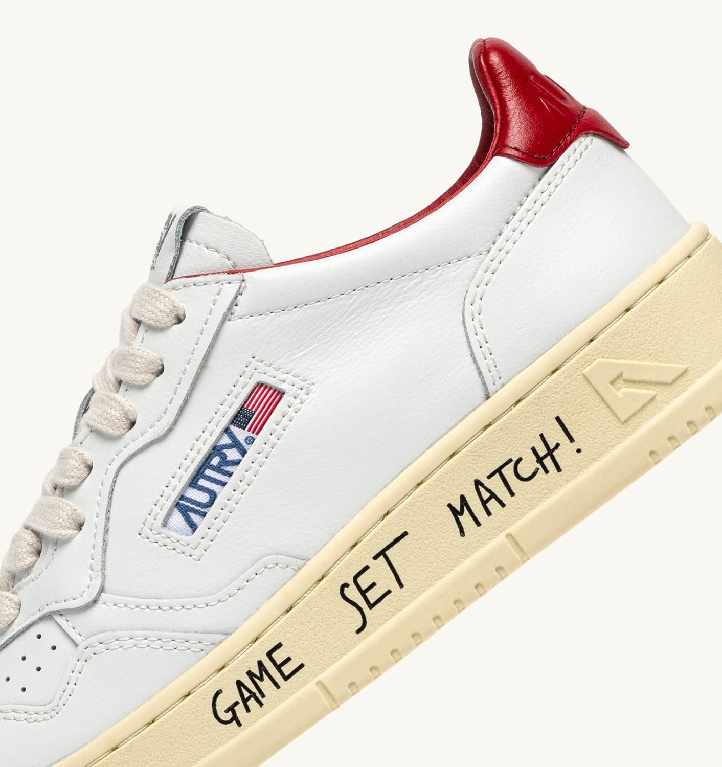 MEDALIST LOW IN PELLE BIANCA E ROSSA CON LETTERING UOMO