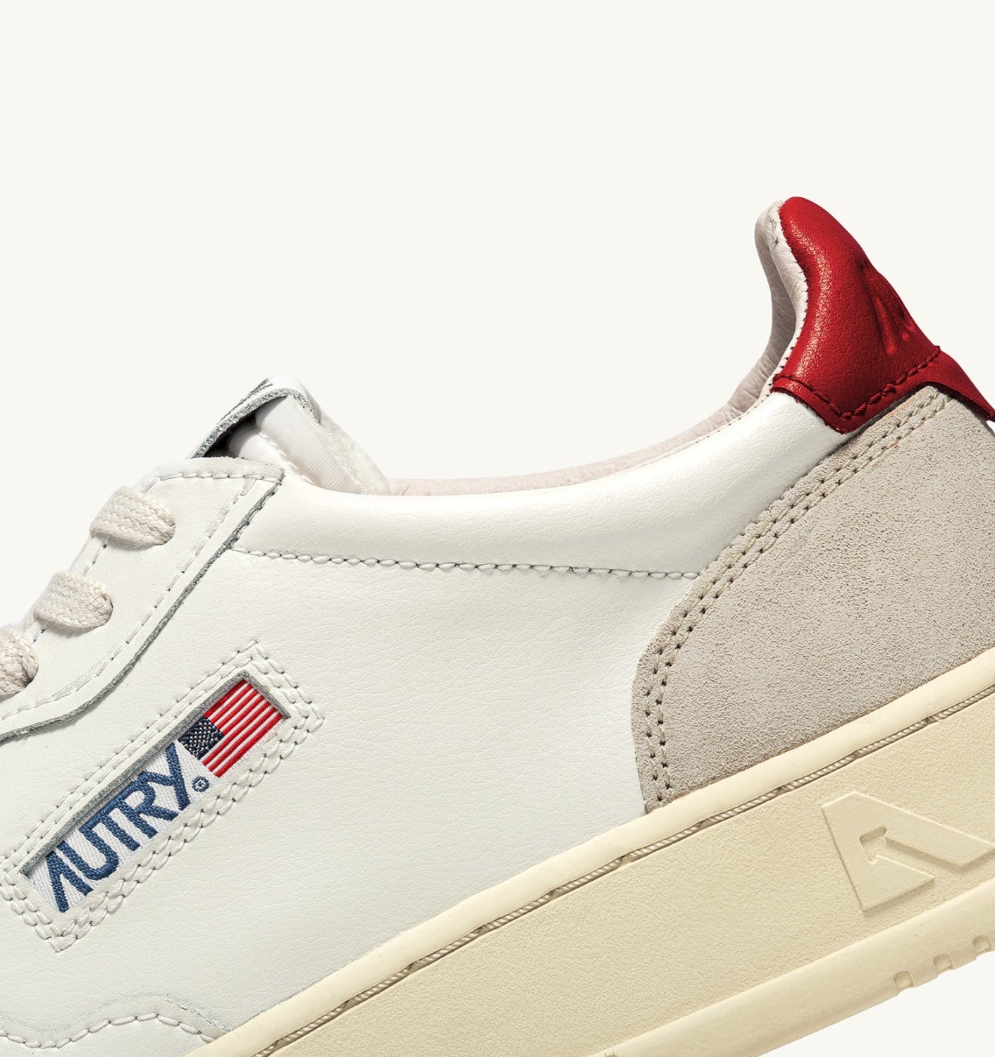 MEDALIST LOW IN PELLE BIANCA E ROSSA E SUEDE BEIGE