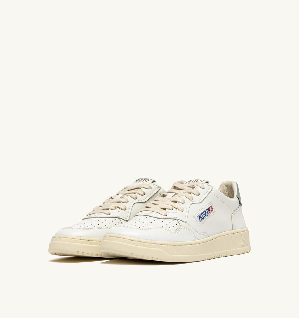 MEDALIST LOW IN PELLE BIANCA E SEA GRASS