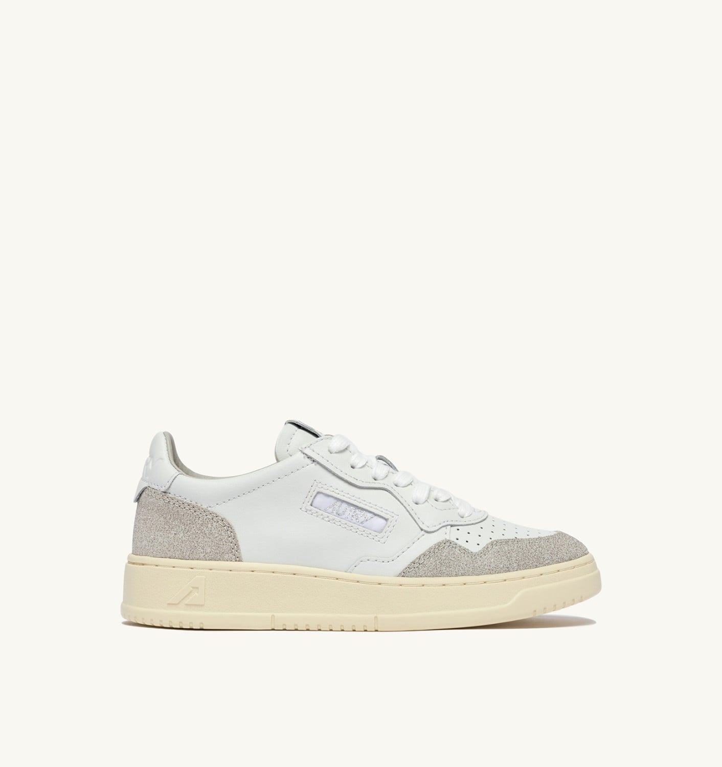 MEDALIST LOW IN PELLE BIANCA E STARS GRIGIO