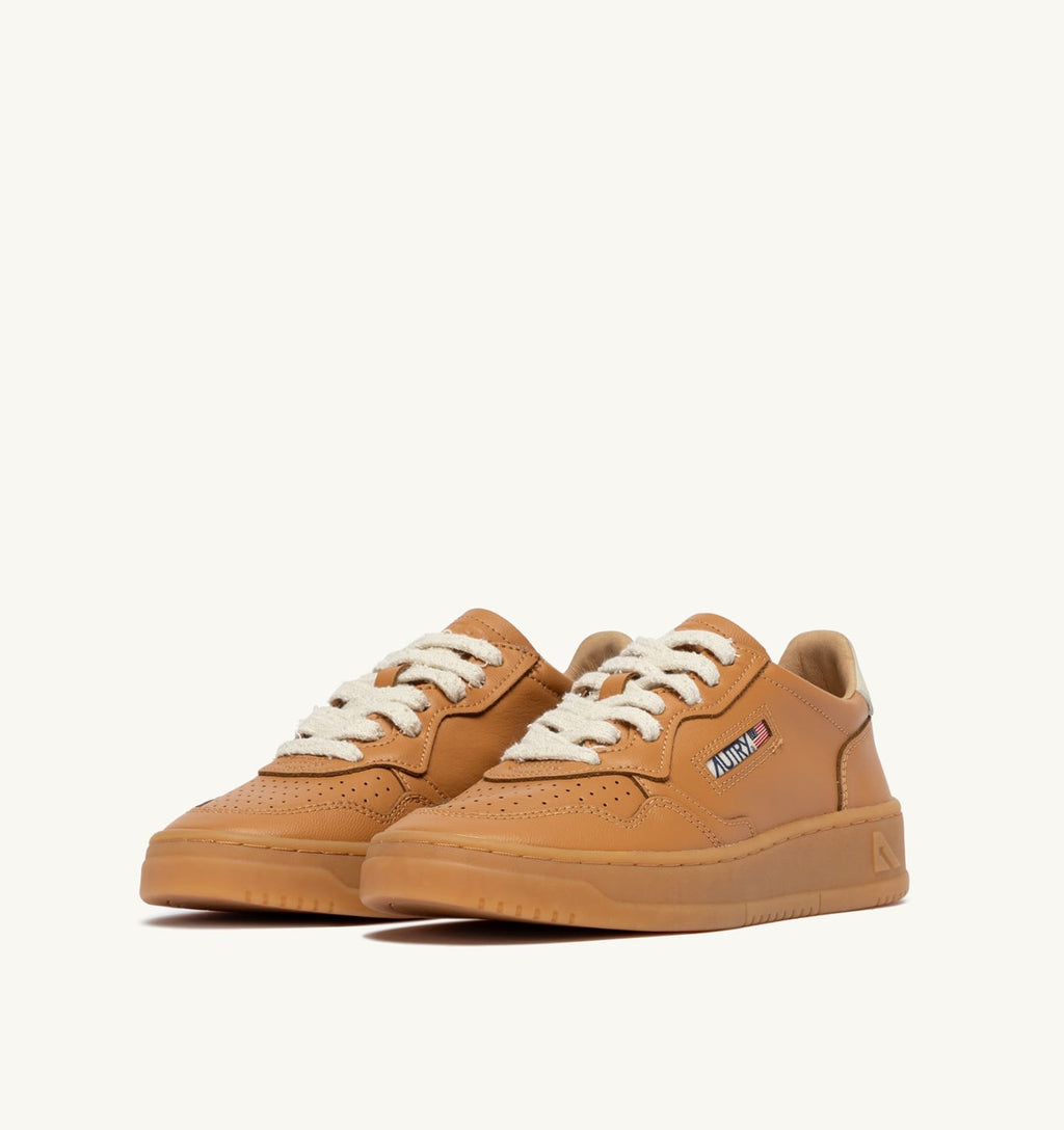 MEDALIST LOW IN PELLE COGNAC E MARSHMALLOW UOMO
