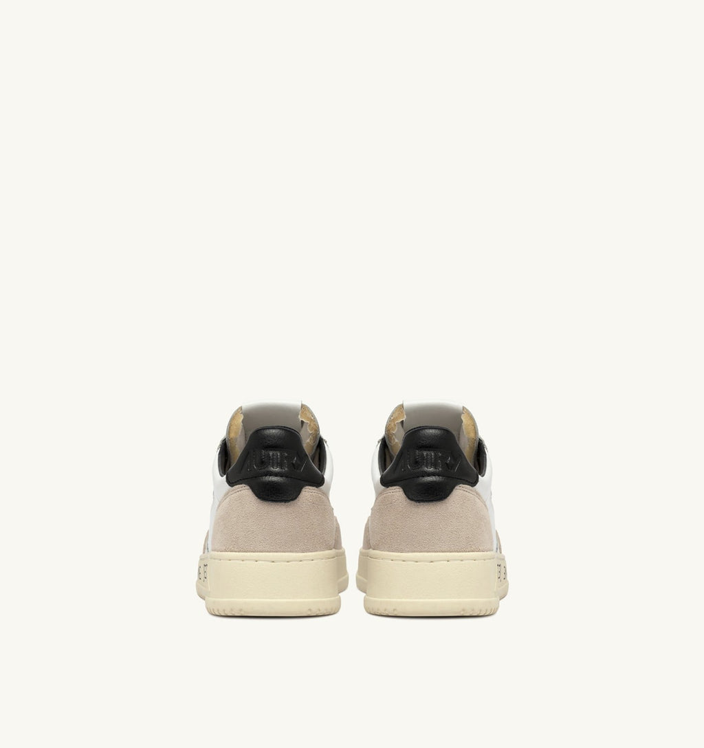MEDALIST LOW IN SUEDE E PELLE BIANCA E NERA CON LETTERING DONNA