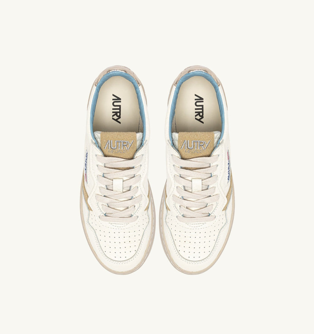 MEDALIST LOW IN PELLE PLATINO E SPONGE