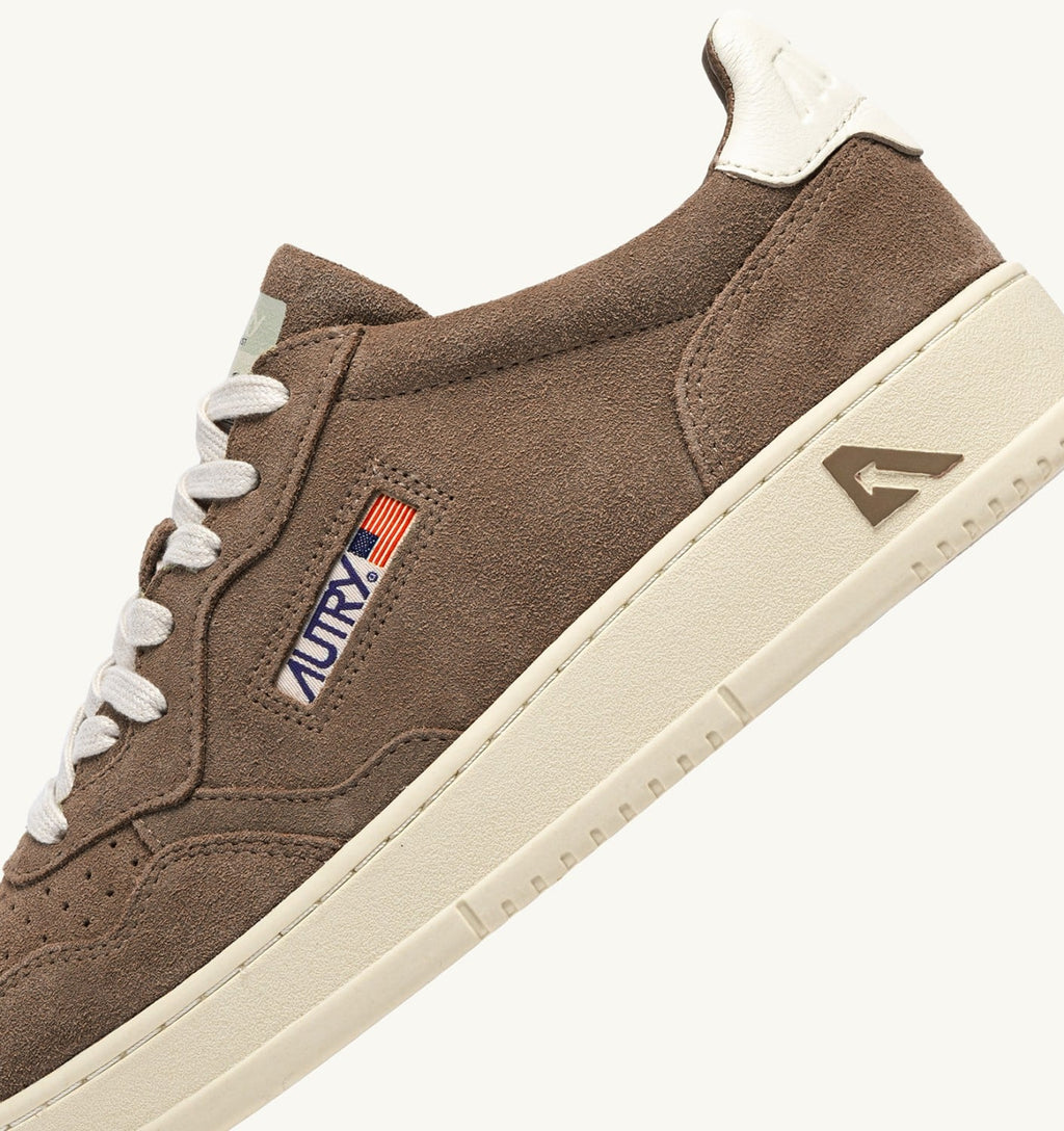 MEDALIST LOW IN SUEDE CIGAR E BIANCO