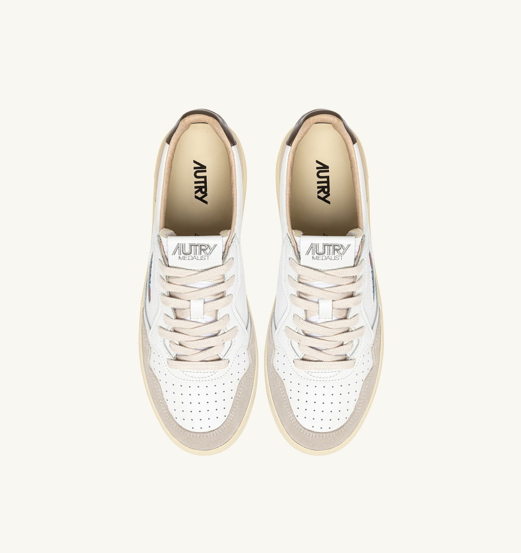 MEDALIST LOW IN SUEDE E PELLE BIANCA E TEAK DONNA
