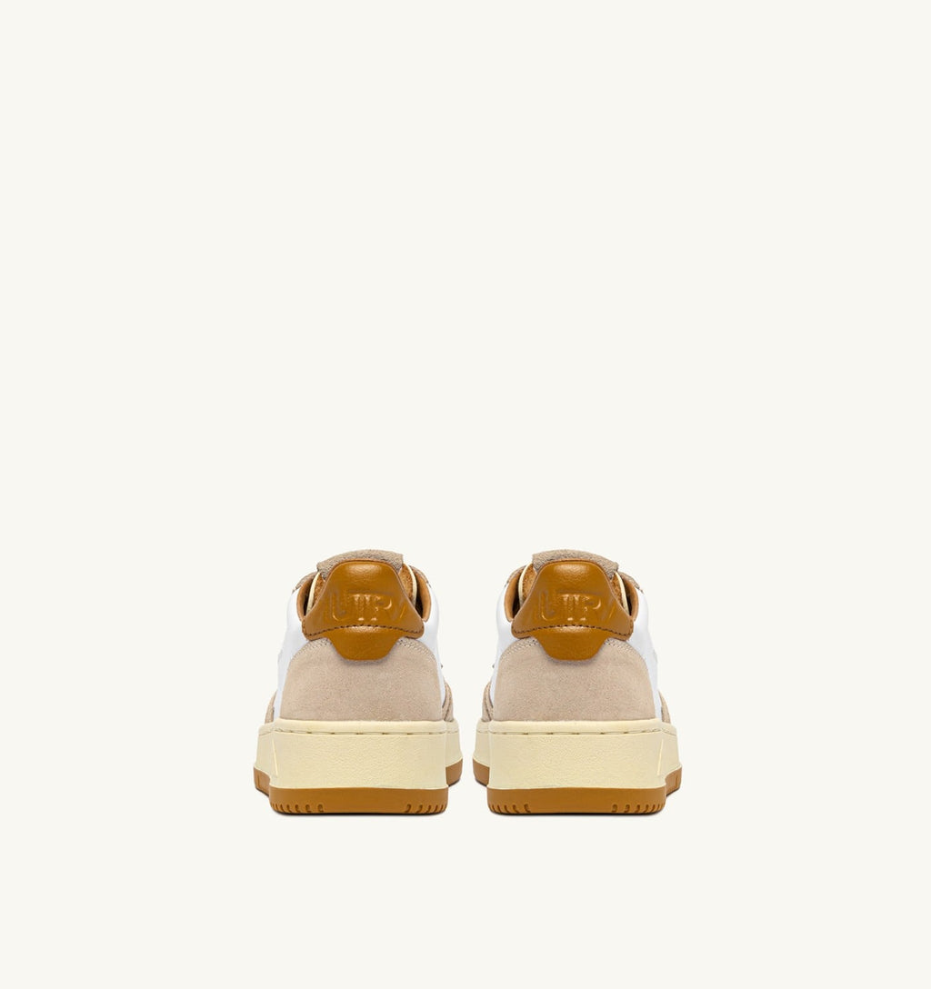 MEDALIST LOW IN SUEDE E PELLE SAND E WOOD