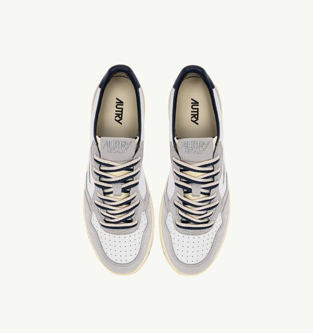 MEDALIST LOW IN SUEDE E PELLE VAPOR E SPACE