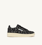 MEDALIST LOW IN SUEDE NERO CON BORCHIE DONNA