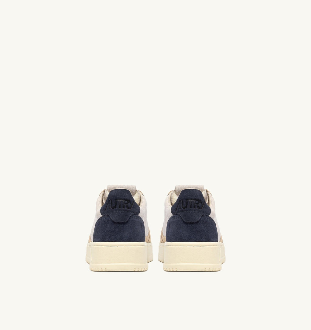 MEDALIST LOW TRICOLOR IN SUEDE BIANCO SAND E BLUE SPACE UOMO