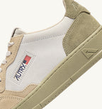 MEDALIST LOW TRICOLOR IN SUEDE BIANCO SAND E GREY GREEN