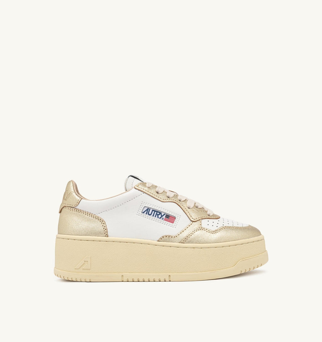 MEDALIST PLATFORM IN PELLE BIANCA E METALLIZZATA PLATINO