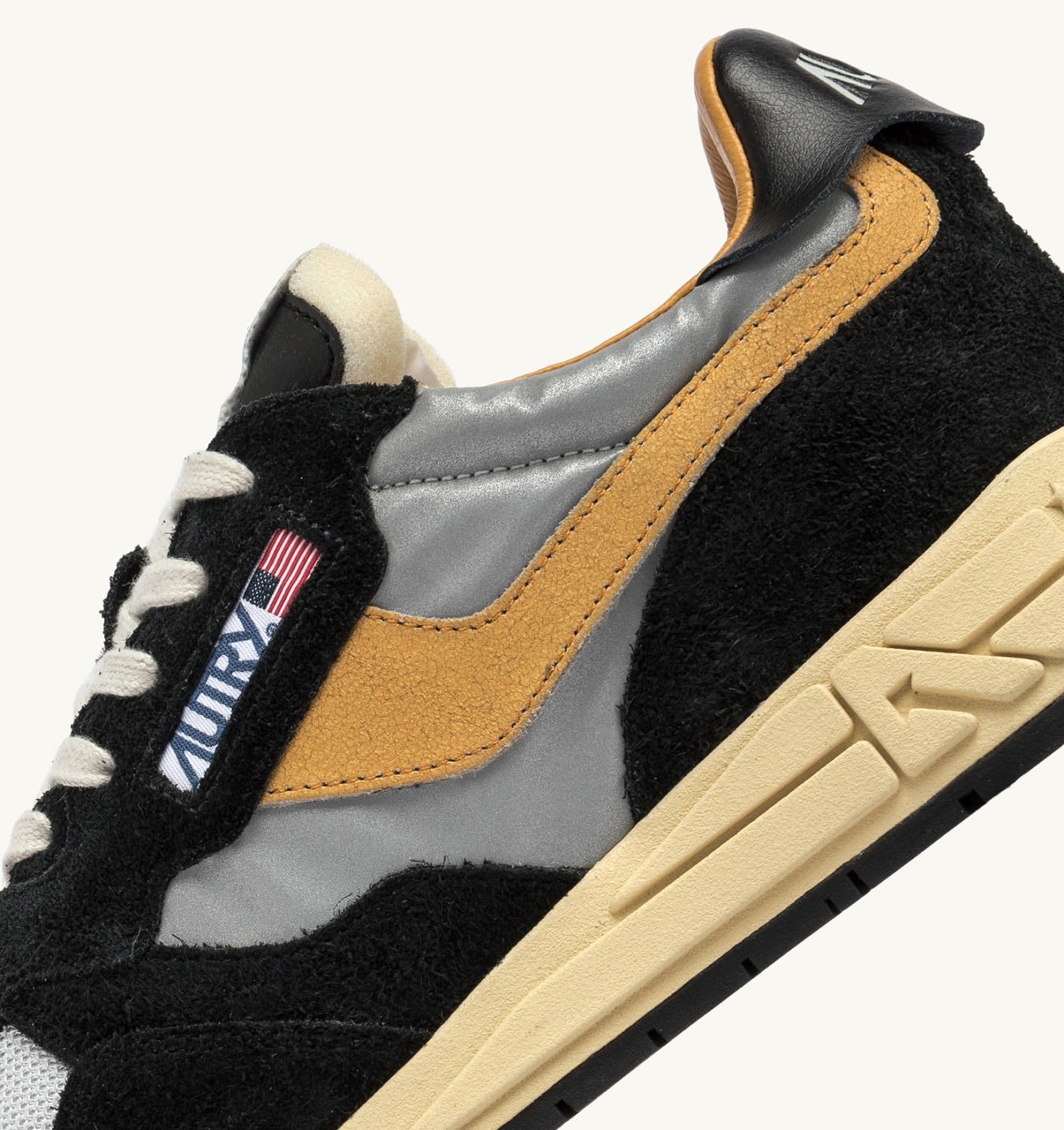 REELWIND LOW IN SUEDE NERO E NYLON RIFLETTENTE
