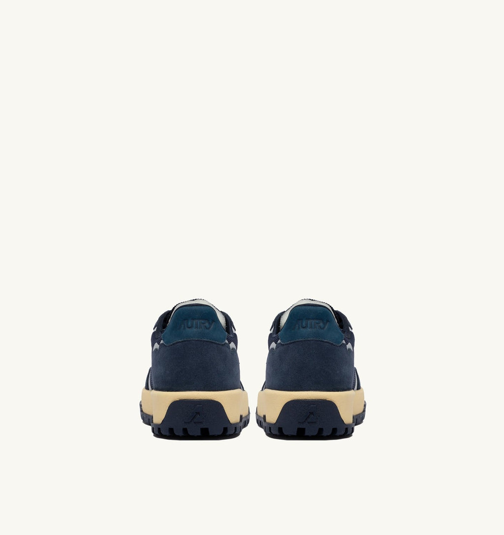 WILDPACE LOW IN DRAGON MESH E SUEDE BLUETTE
