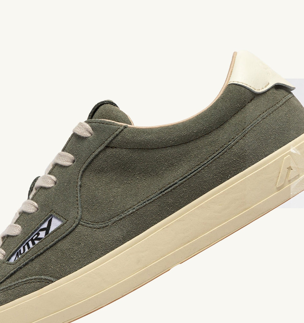 WINDSCAPE LOW IN SUEDE SMOKED GREEN E MARSHMALLOW