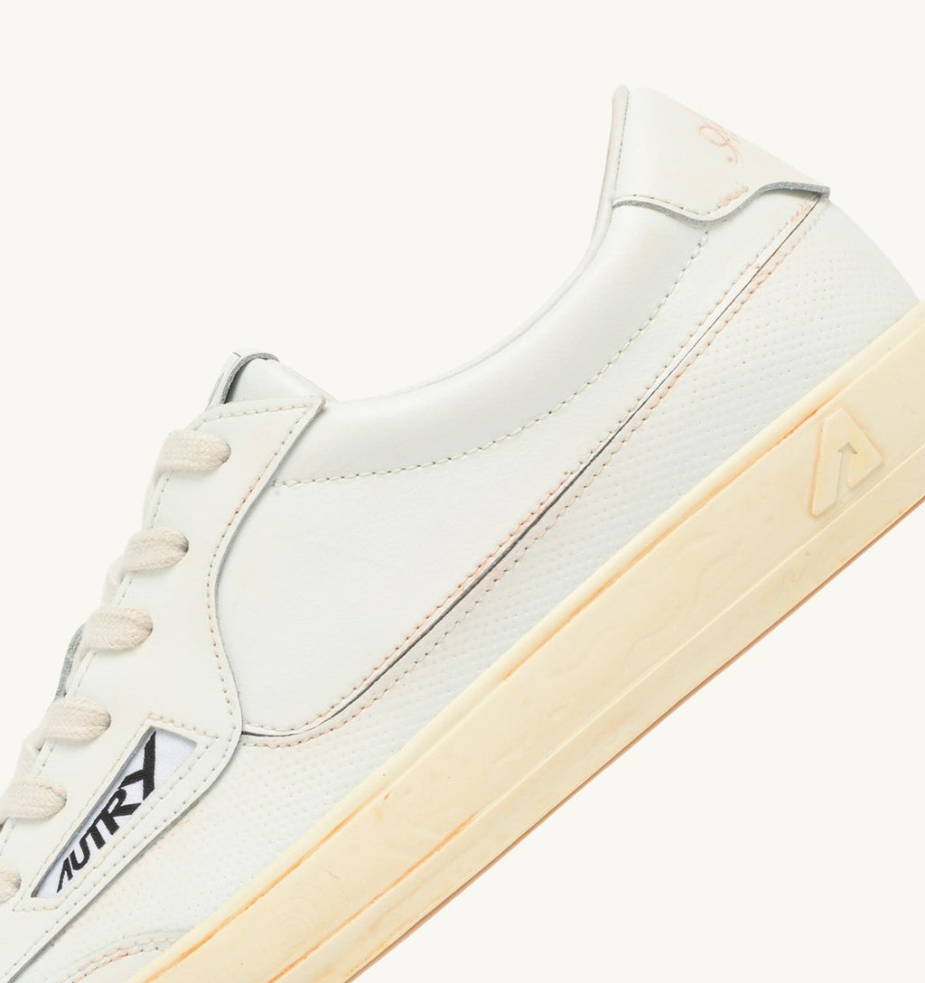 WINDSCAPE LOW SUPER VINTAGE IN PELLE BIANCA