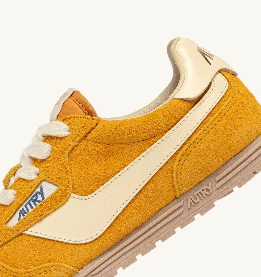 WINDSPIN IN SUEDE E PELLE MINERAL YELLOW E RUTABAGA